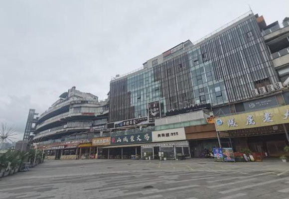 江陽區(qū)春華路一段40號(hào)1棟負(fù)209號(hào)(瀘州兩江美食文化街)